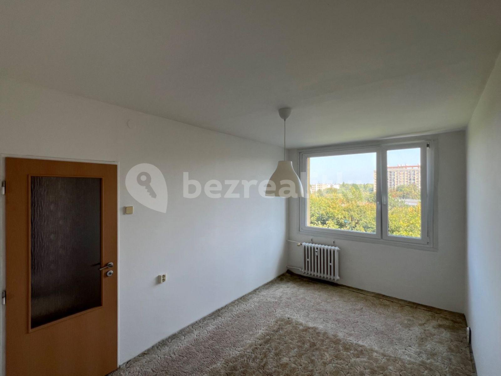 Prodej bytu 3+1 70 m², Famfulíkova, Praha, Praha