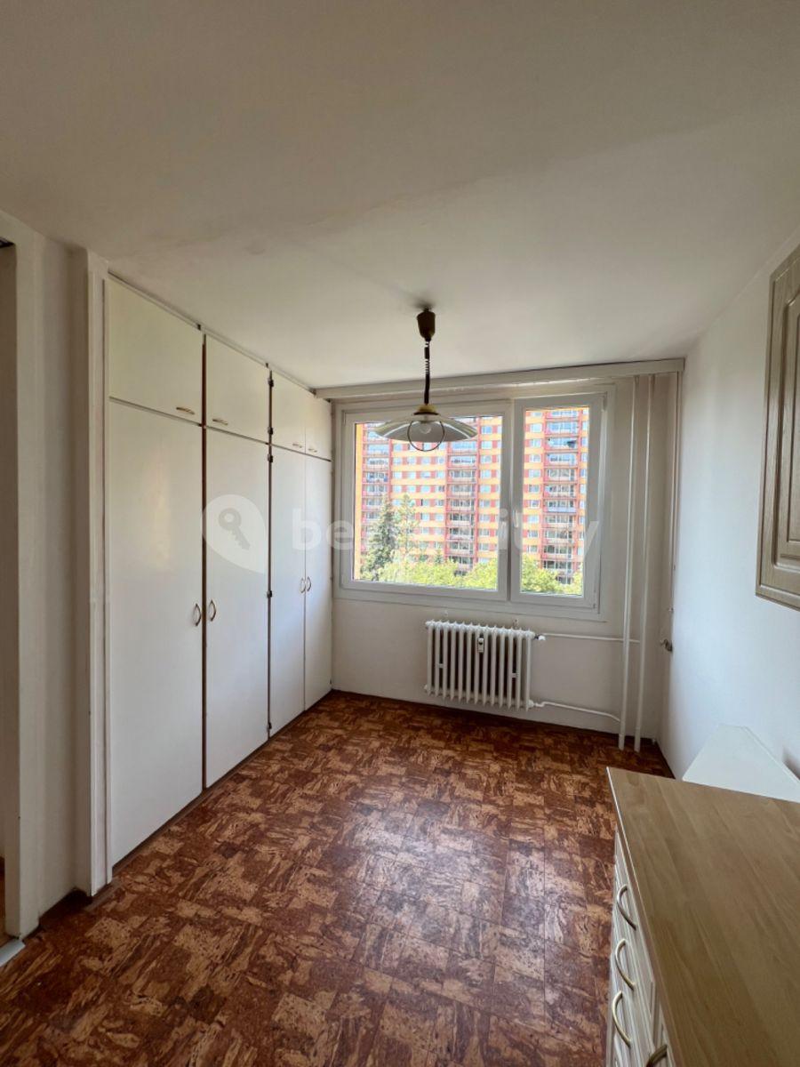 Prodej bytu 3+1 70 m², Famfulíkova, Praha, Praha