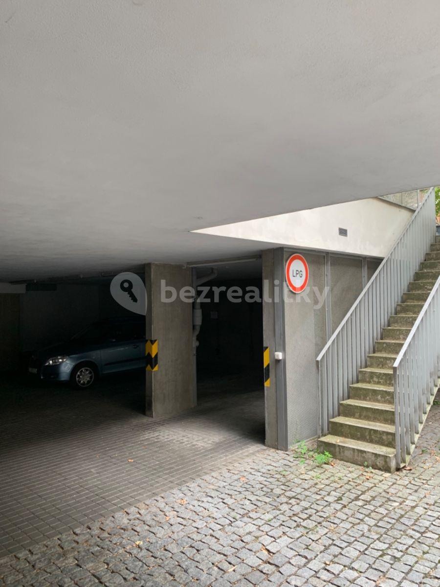 Pronájem garáže 13 m², Kollárova, Praha, Praha