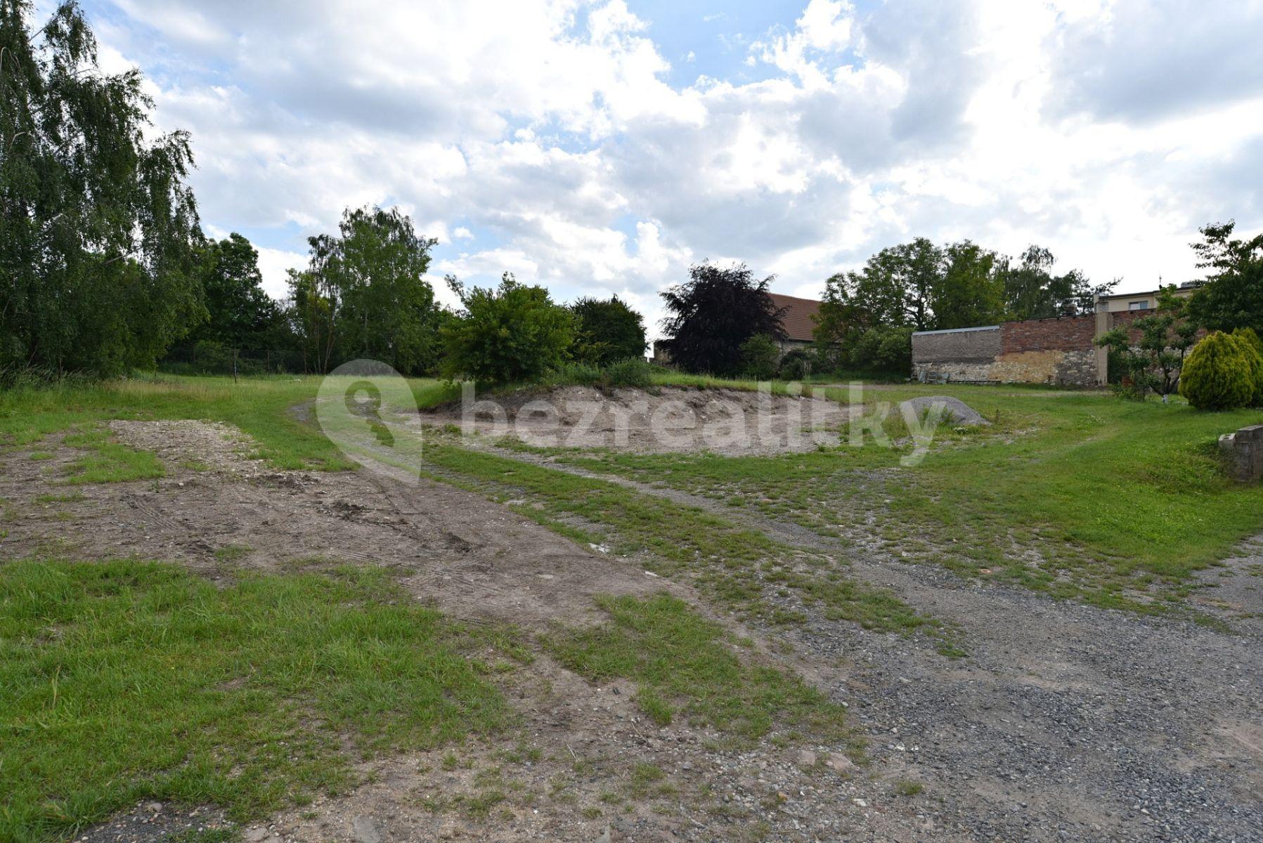 Prodej pozemku 1.437 m², Třebusice, Středočeský kraj