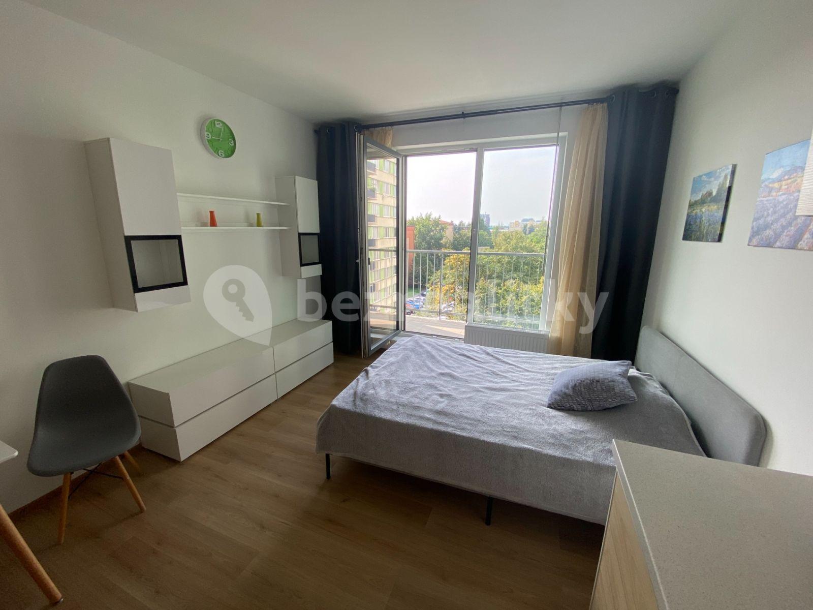 Pronájem bytu Garsoniéra 35 m², Nad Úžlabinou, Praha, Praha