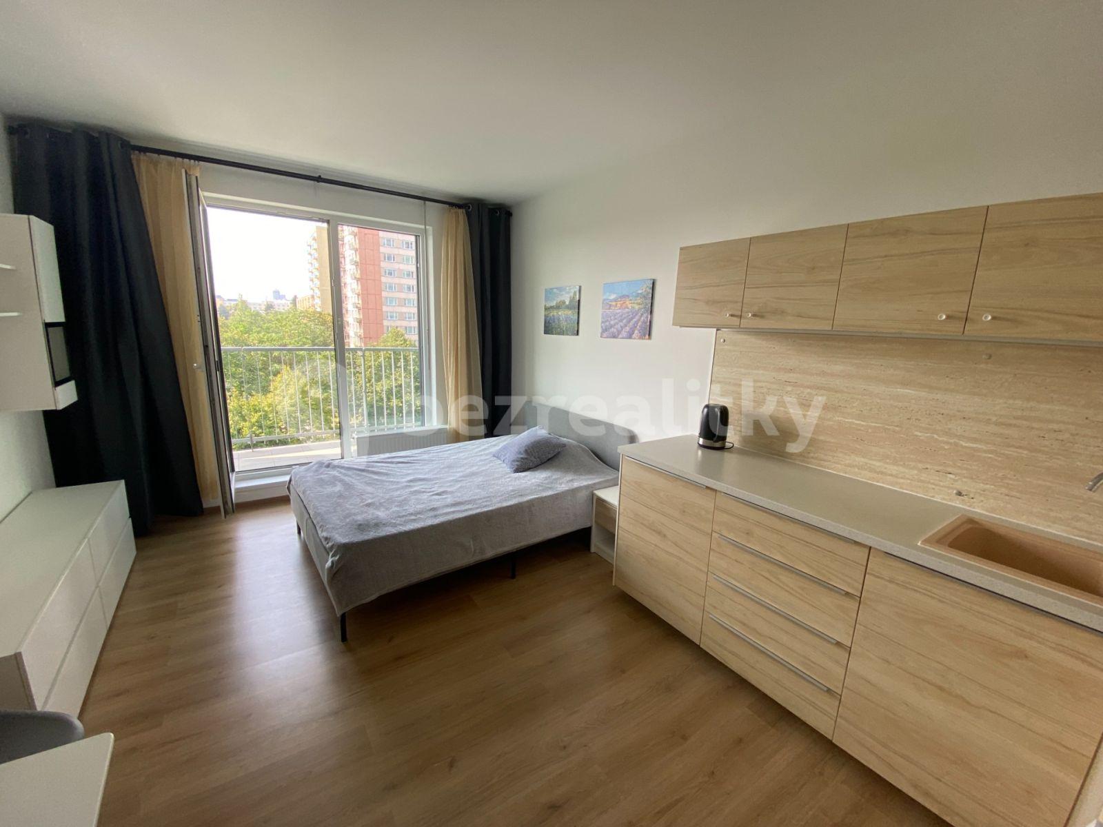 Pronájem bytu Garsoniéra 35 m², Nad Úžlabinou, Praha, Praha