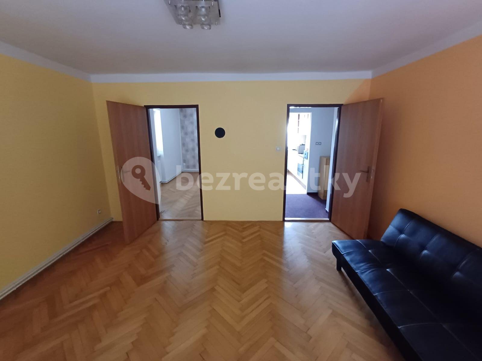 Pronájem bytu 3+1 70 m², Kpt. Jaroše, Roudnice nad Labem, Ústecký kraj