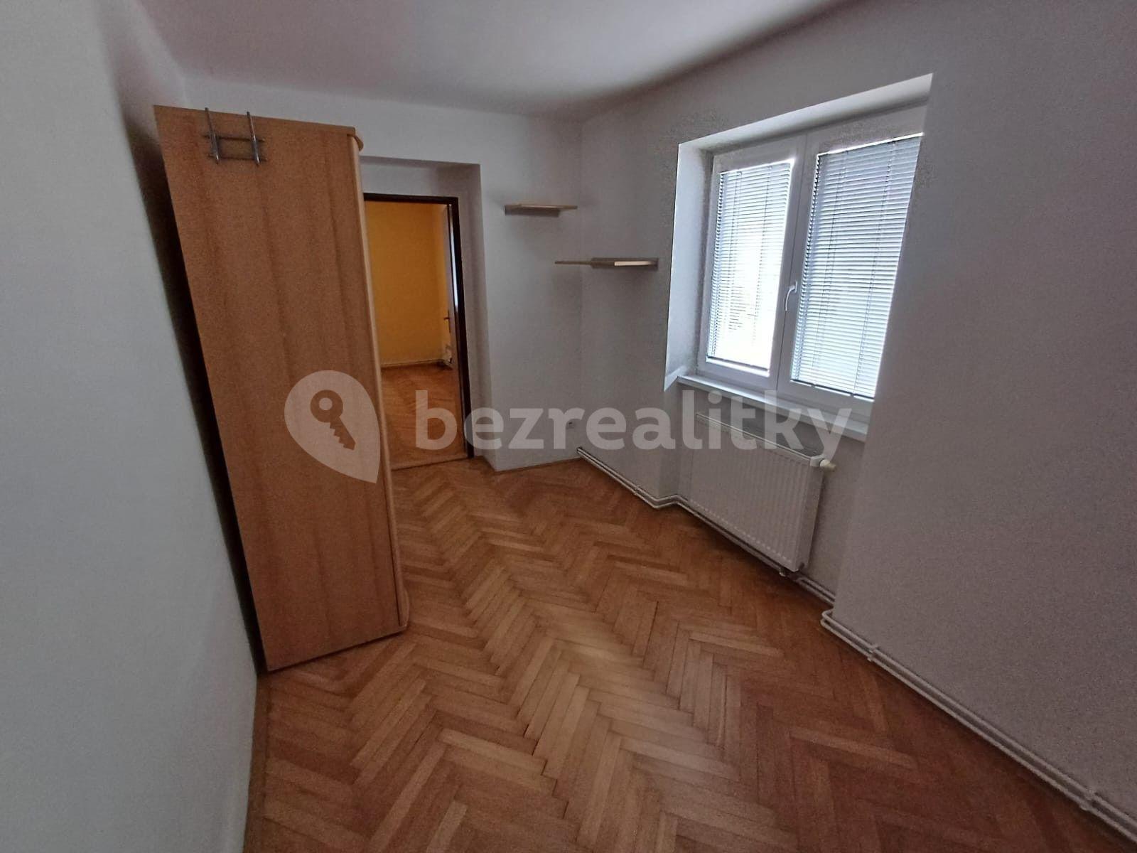 Pronájem bytu 3+1 70 m², Kpt. Jaroše, Roudnice nad Labem, Ústecký kraj