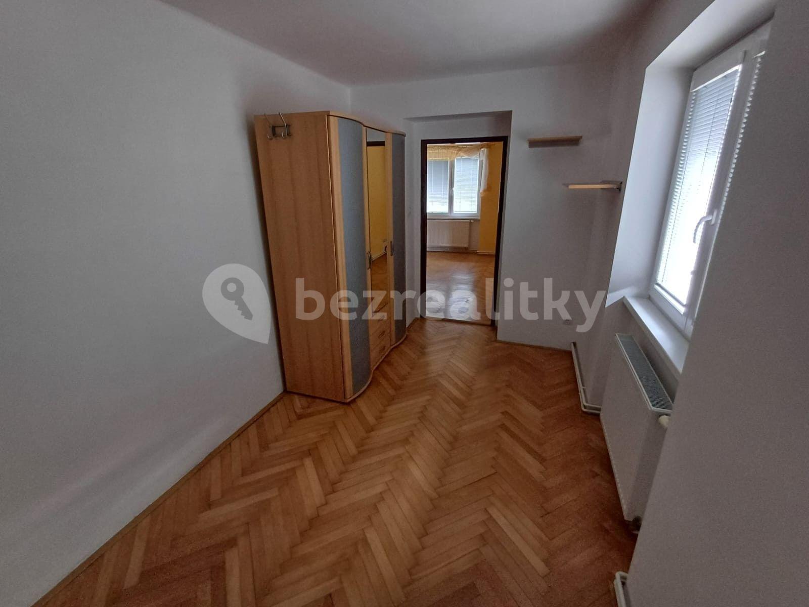 Pronájem bytu 3+1 70 m², Kpt. Jaroše, Roudnice nad Labem, Ústecký kraj