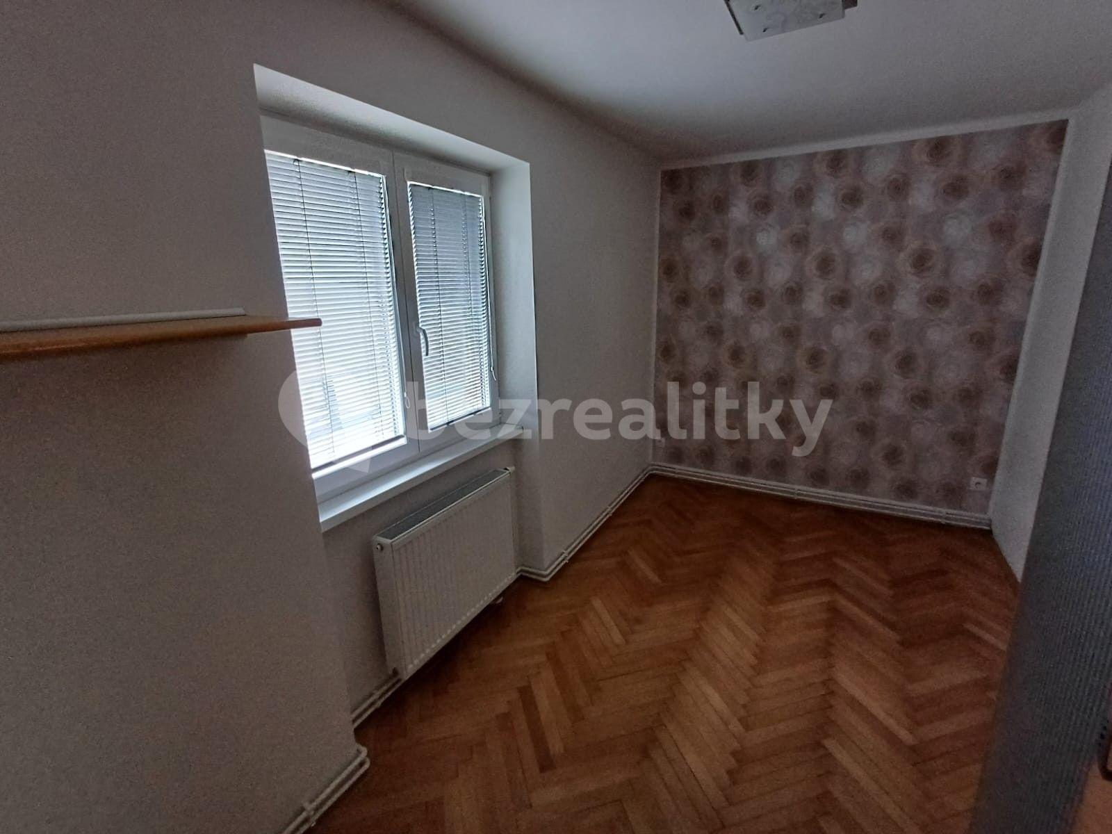 Pronájem bytu 3+1 70 m², Kpt. Jaroše, Roudnice nad Labem, Ústecký kraj