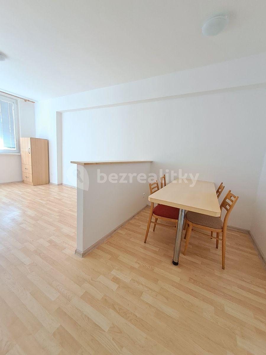 Pronájem bytu 2+kk 41 m², Jana Švermy, Benešov, Středočeský kraj