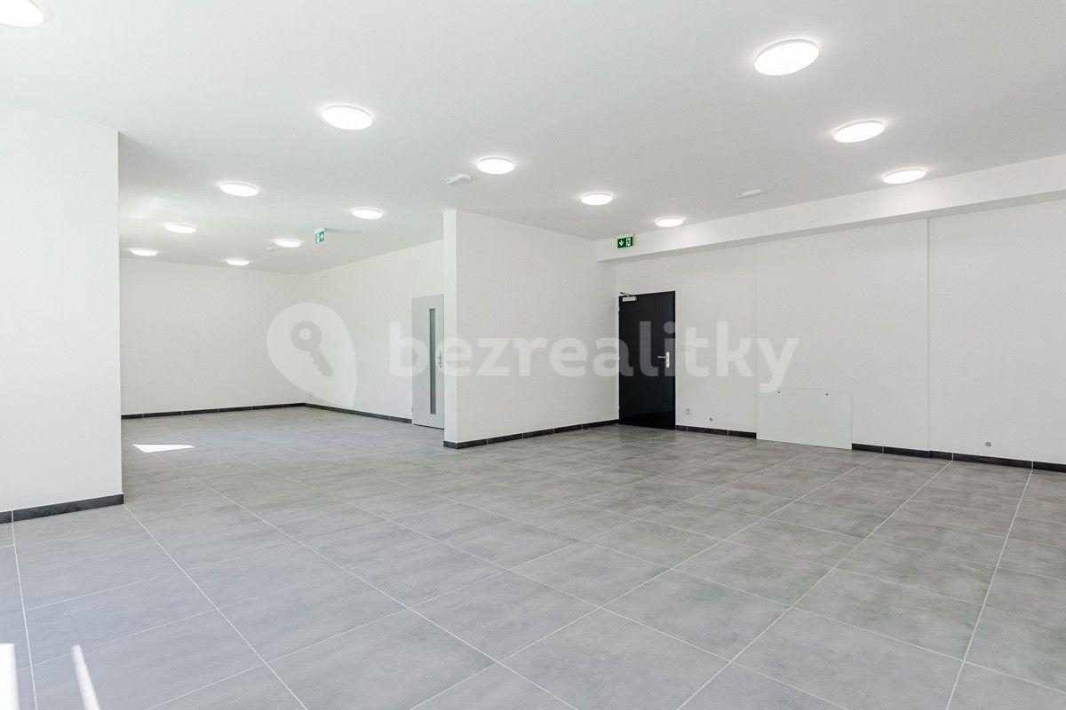 Prodej nebytového prostoru 128 m², U Kopečku, Tuchoměřice, Středočeský kraj