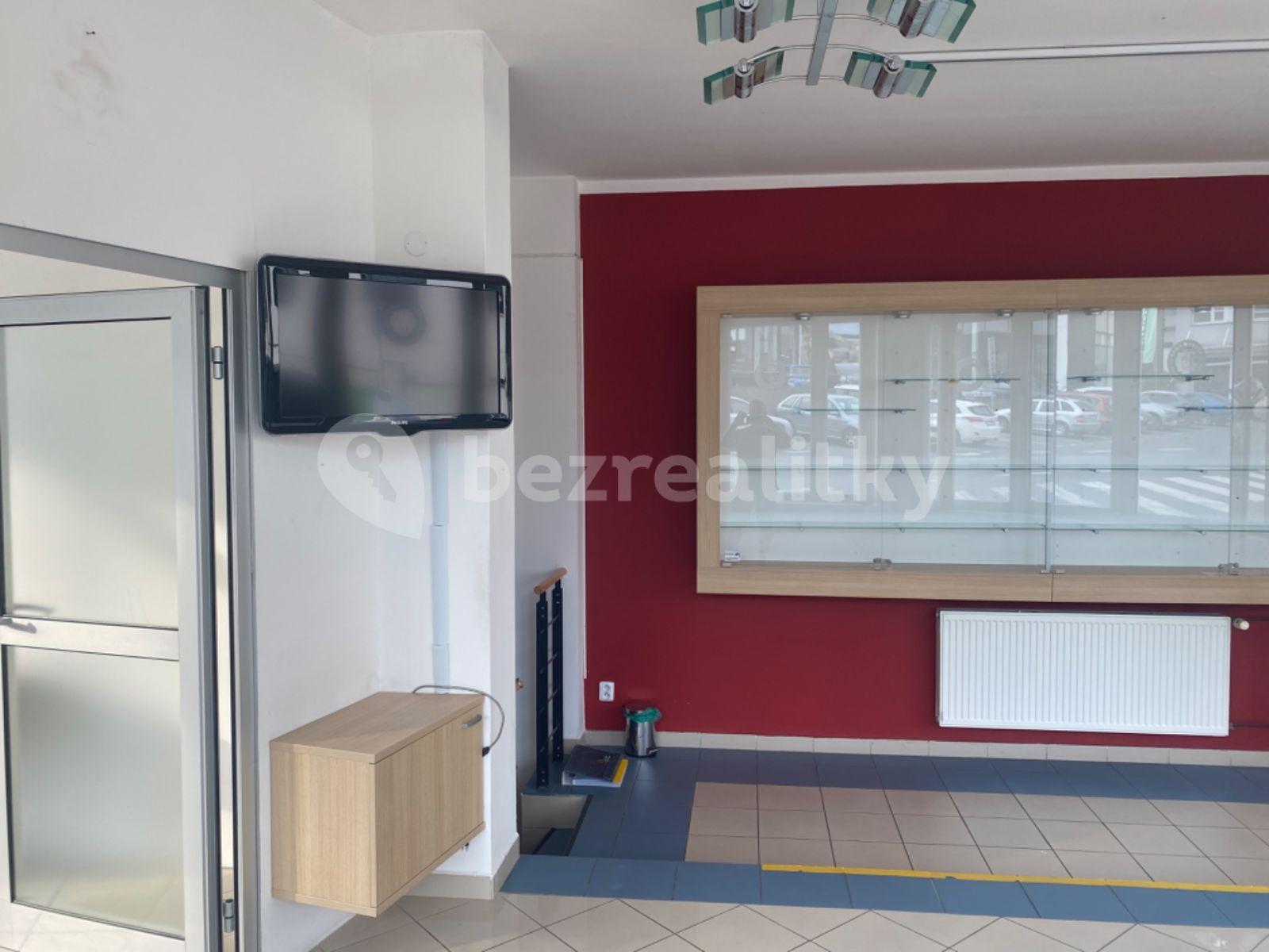 Pronájem nebytového prostoru 133 m², Pod Dvorem, Praha, Praha