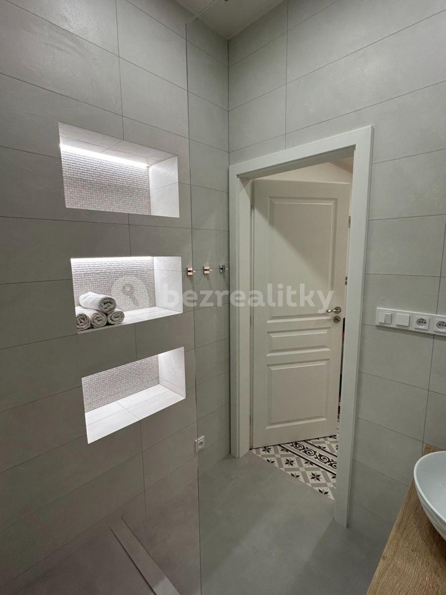 Pronájem bytu 2+1 57 m², Baranova, Praha, Praha