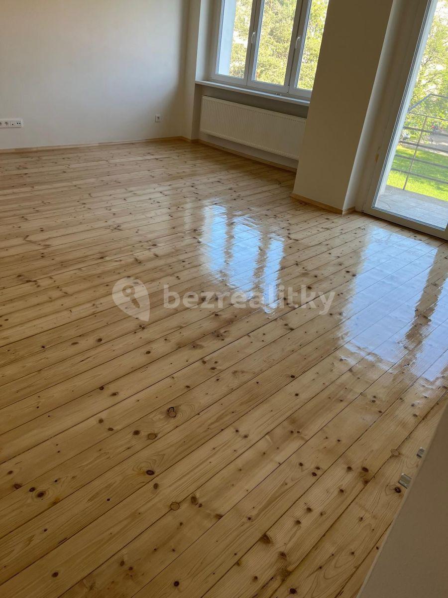 Prodej bytu 3+kk 77 m², Kpt. Jaroše, Beroun, Středočeský kraj