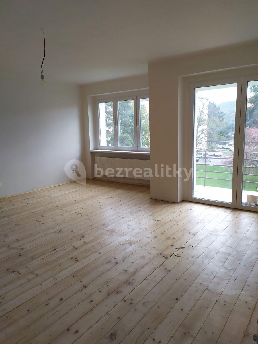 Prodej bytu 3+kk 77 m², Kpt. Jaroše, Beroun, Středočeský kraj