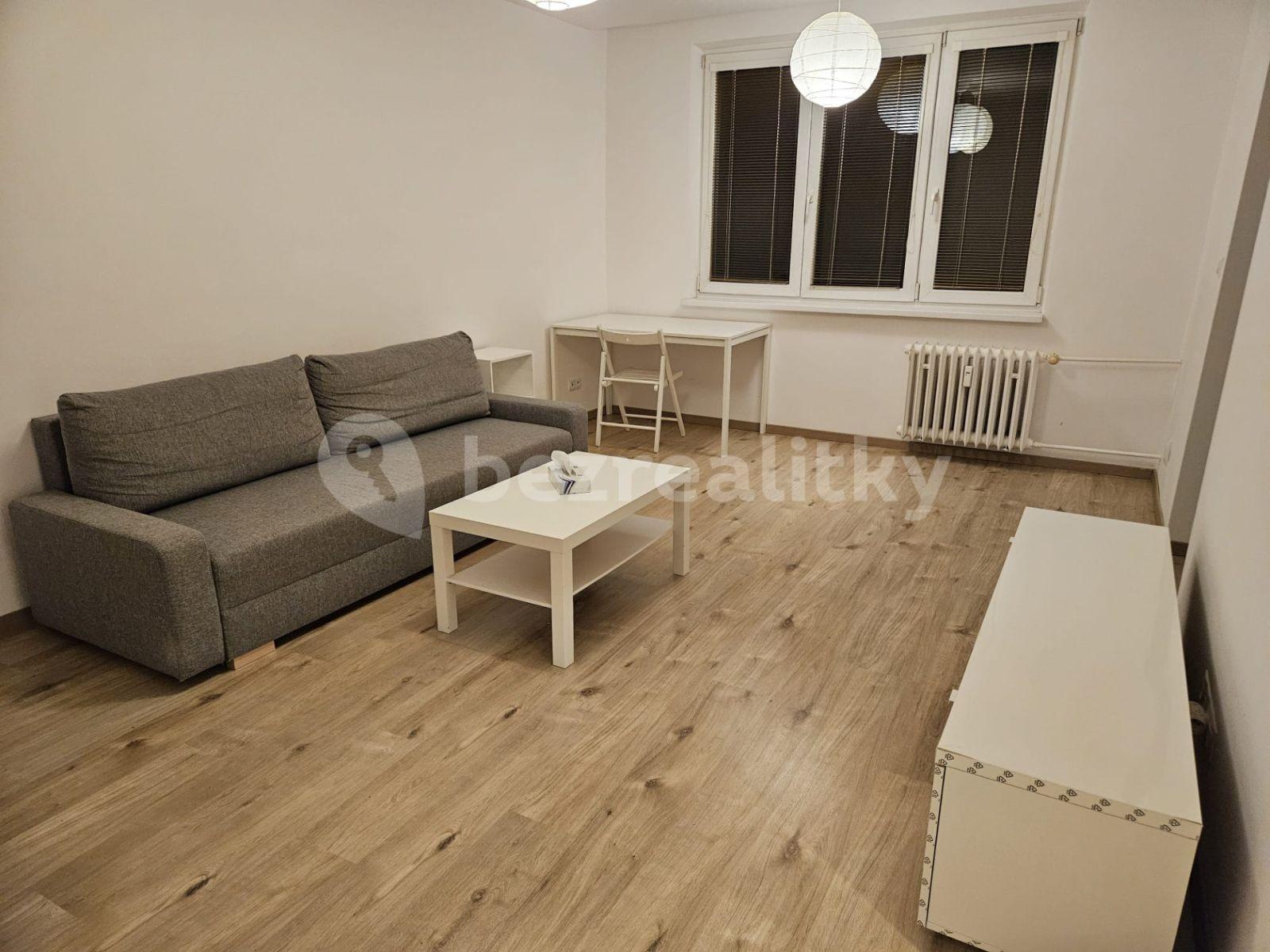 Pronájem bytu 2+1 55 m², Komárnická, Ružinov, Bratislavský kraj