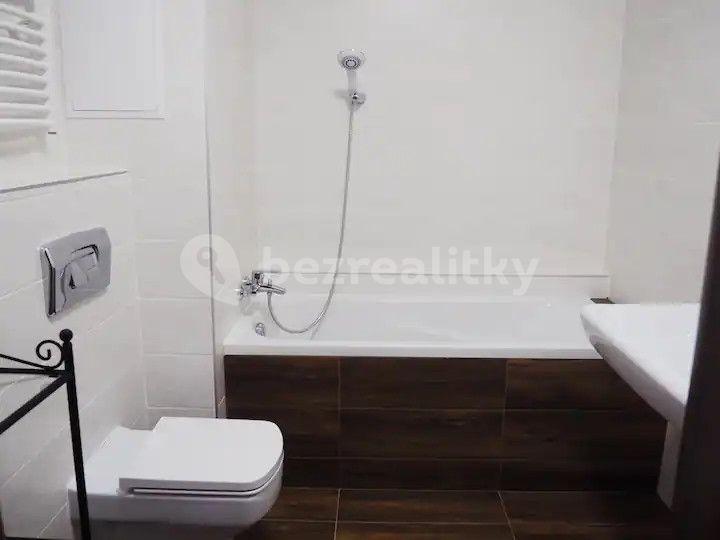 Pronájem bytu 2+1 60 m², Drieňová j, Ružinov, Bratislavský kraj