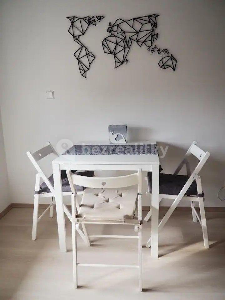 Pronájem bytu 2+1 60 m², Drieňová j, Ružinov, Bratislavský kraj