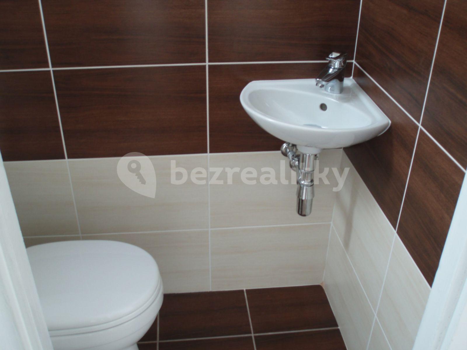 Pronájem bytu 2+kk 54 m², Žateckých, Praha, Praha