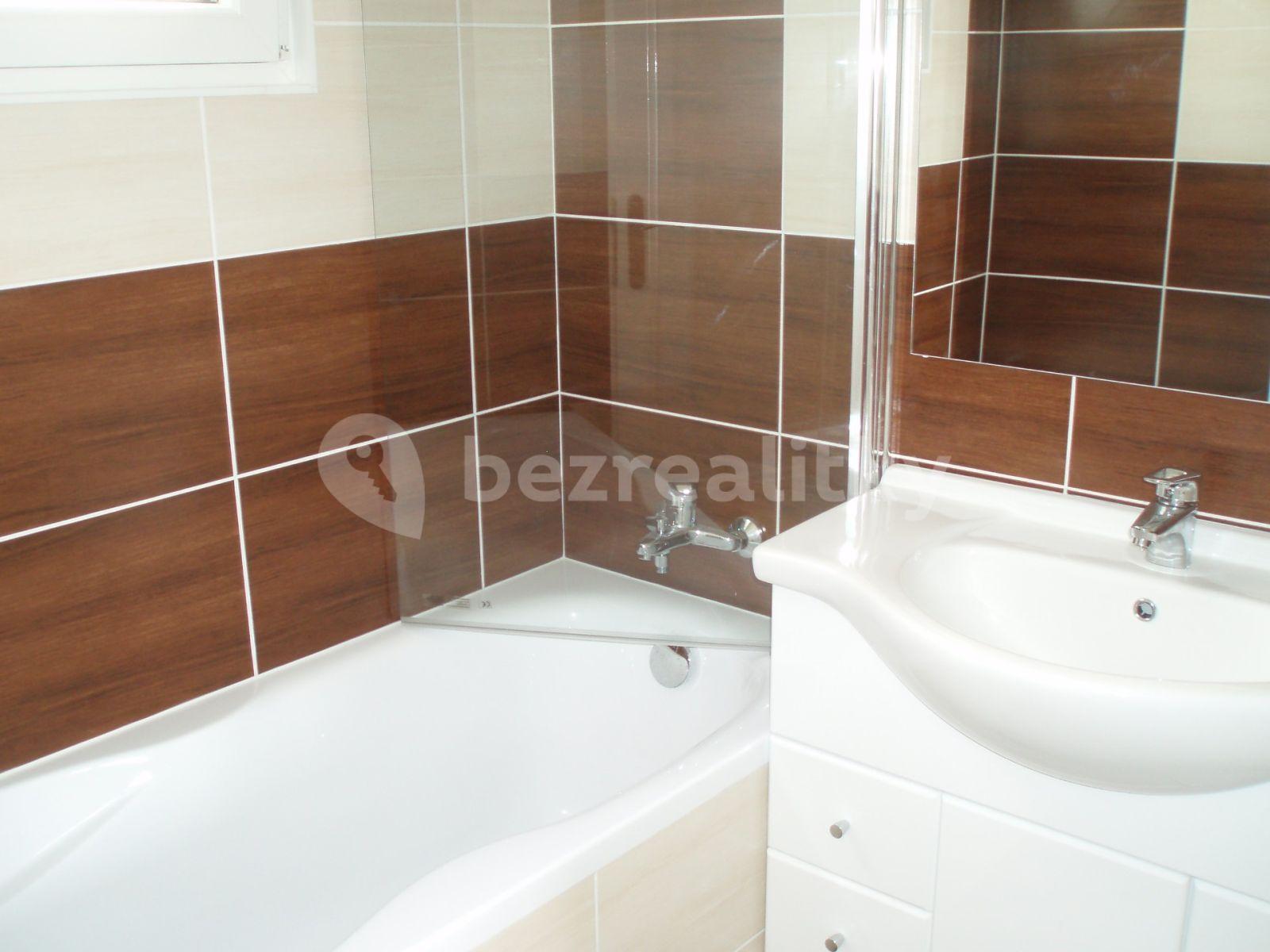 Pronájem bytu 2+kk 54 m², Žateckých, Praha, Praha