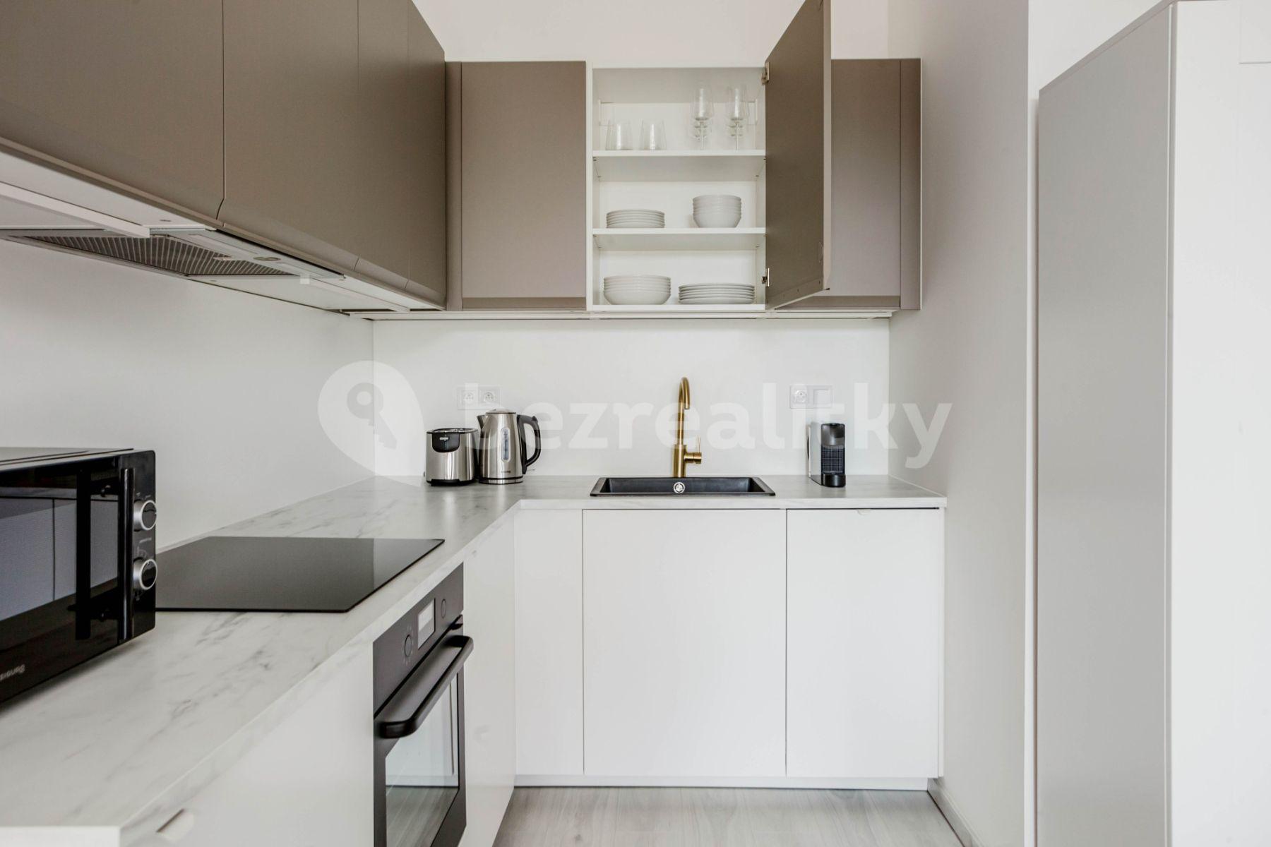 Pronájem bytu 1+kk 35 m², Rostovská, Praha, Praha