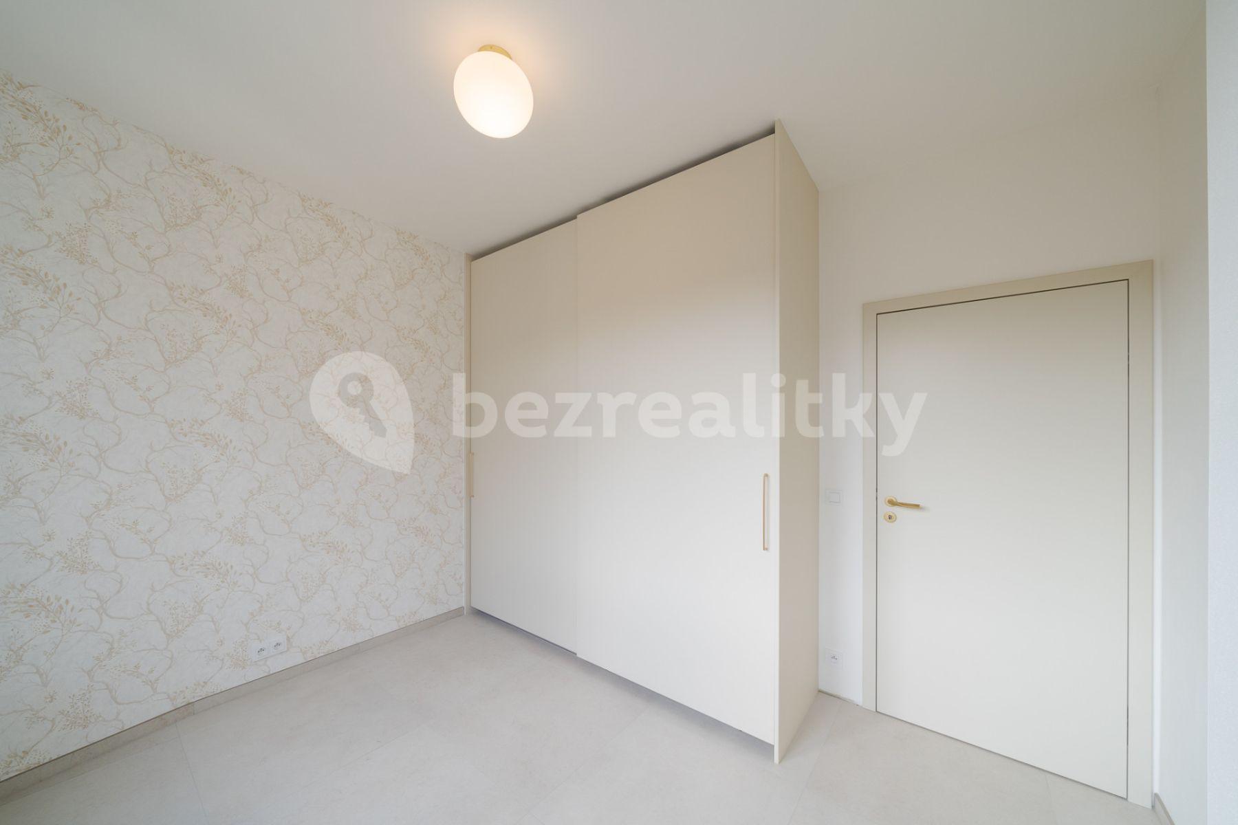 Pronájem bytu 3+kk 72 m², Kolínská, Praha, Praha