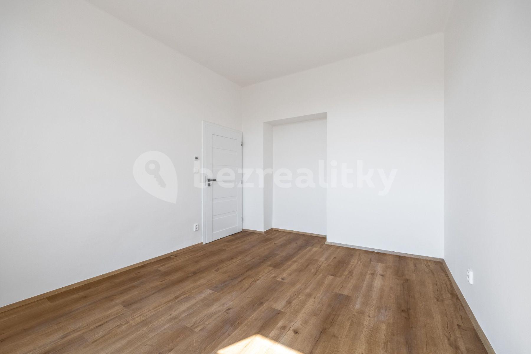 Prodej bytu 3+kk 101 m², Stehlíkova, Slaný, Středočeský kraj