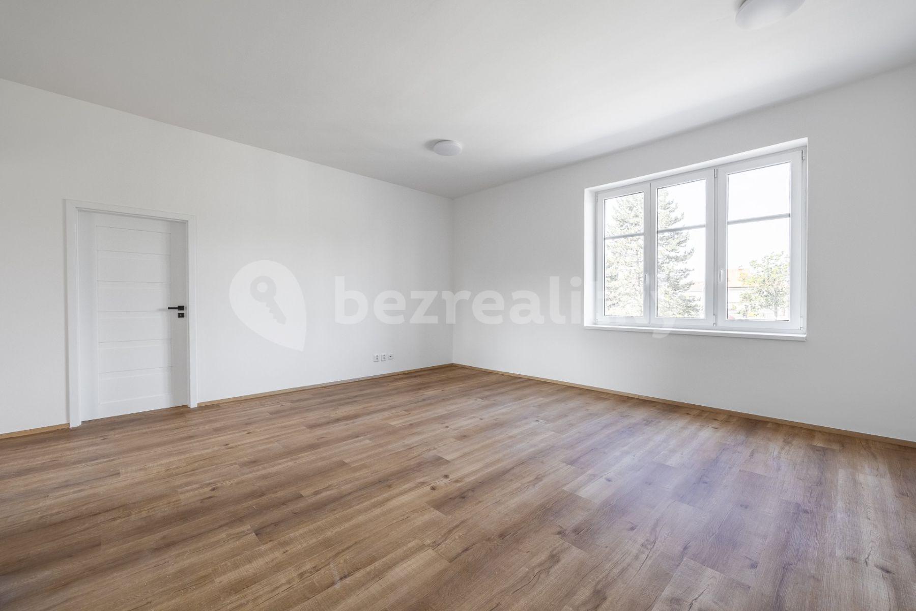 Prodej bytu 3+kk 101 m², Stehlíkova, Slaný, Středočeský kraj