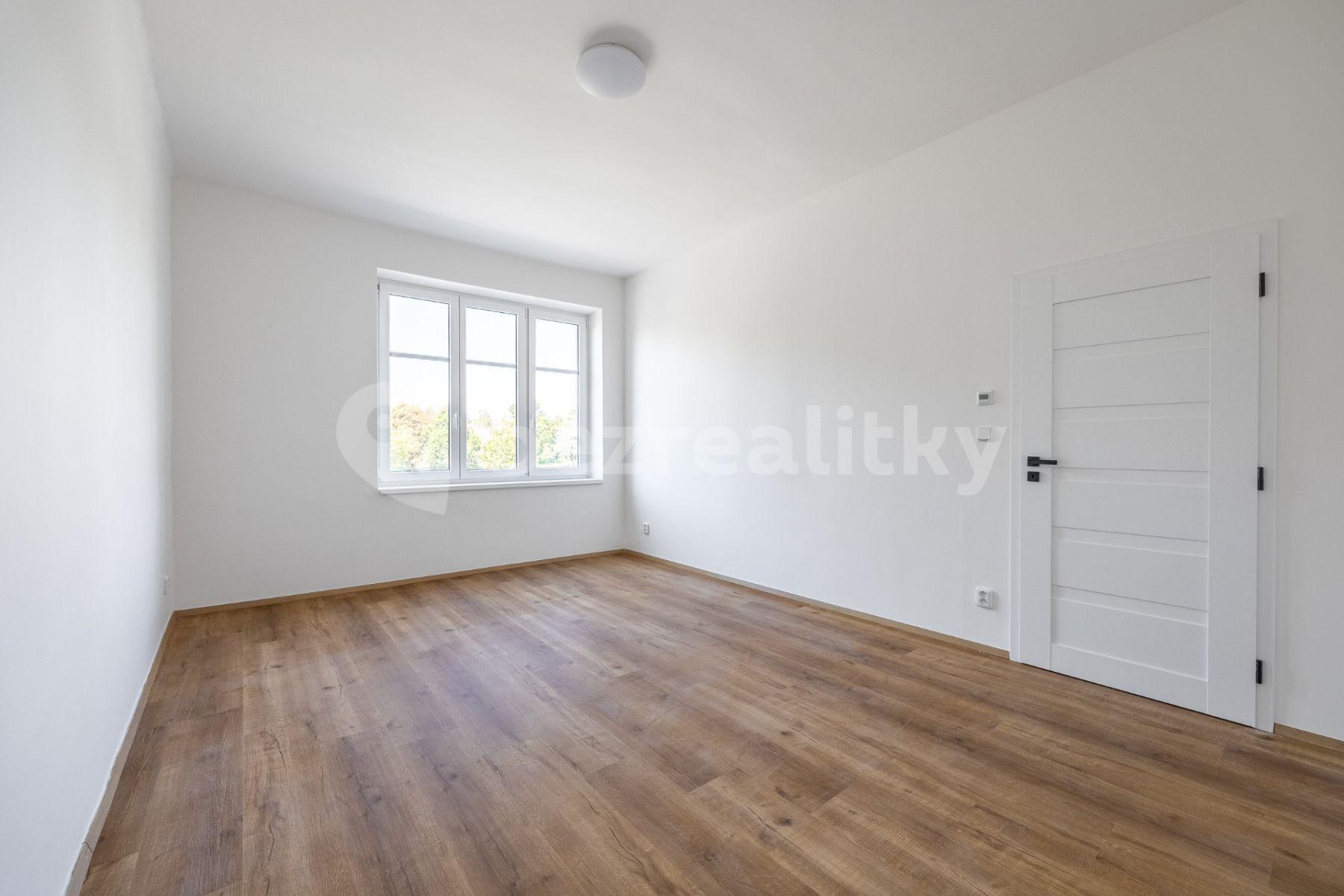 Prodej bytu 3+kk 101 m², Stehlíkova, Slaný, Středočeský kraj