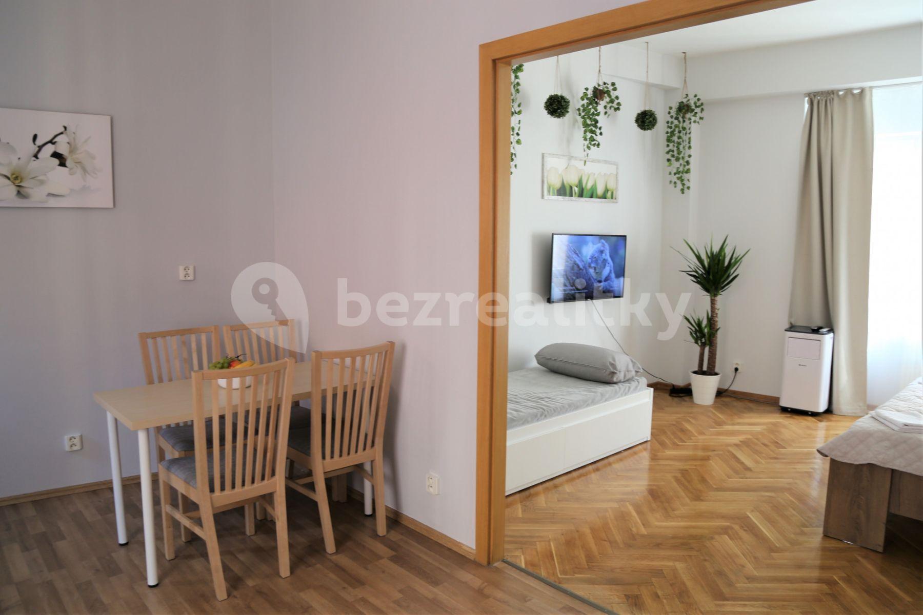 Pronájem bytu 2+1 65 m², Na Zbořenci, Praha, Praha