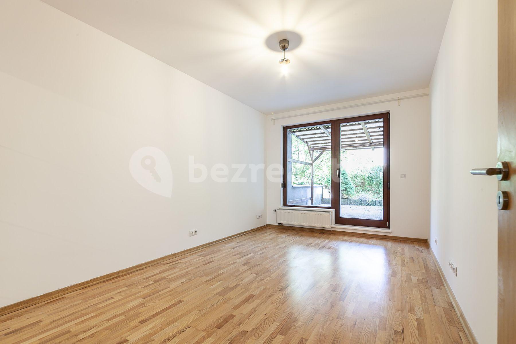 Prodej bytu 4+kk 89 m², Lovčenská, Praha, Praha