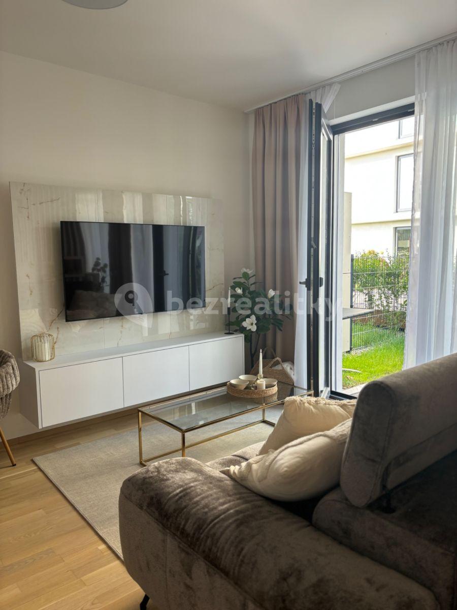 Prodej bytu 1+kk 37 m², Šenácká, Praha, Praha