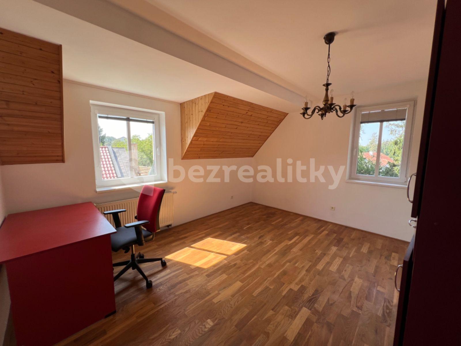 Pronájem bytu 4+kk 180 m², Na Návsi, Babice, Středočeský kraj