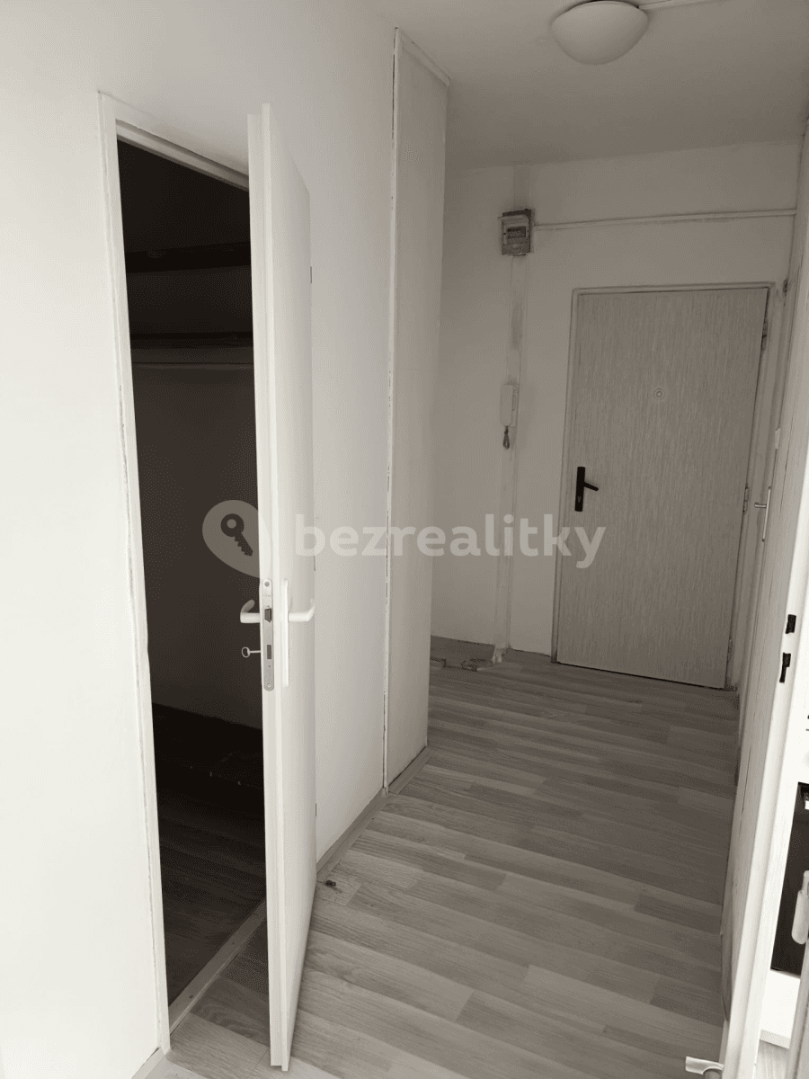 Pronájem bytu 2+1 49 m², Sídliště Za Chlumem, Bílina, Ústecký kraj