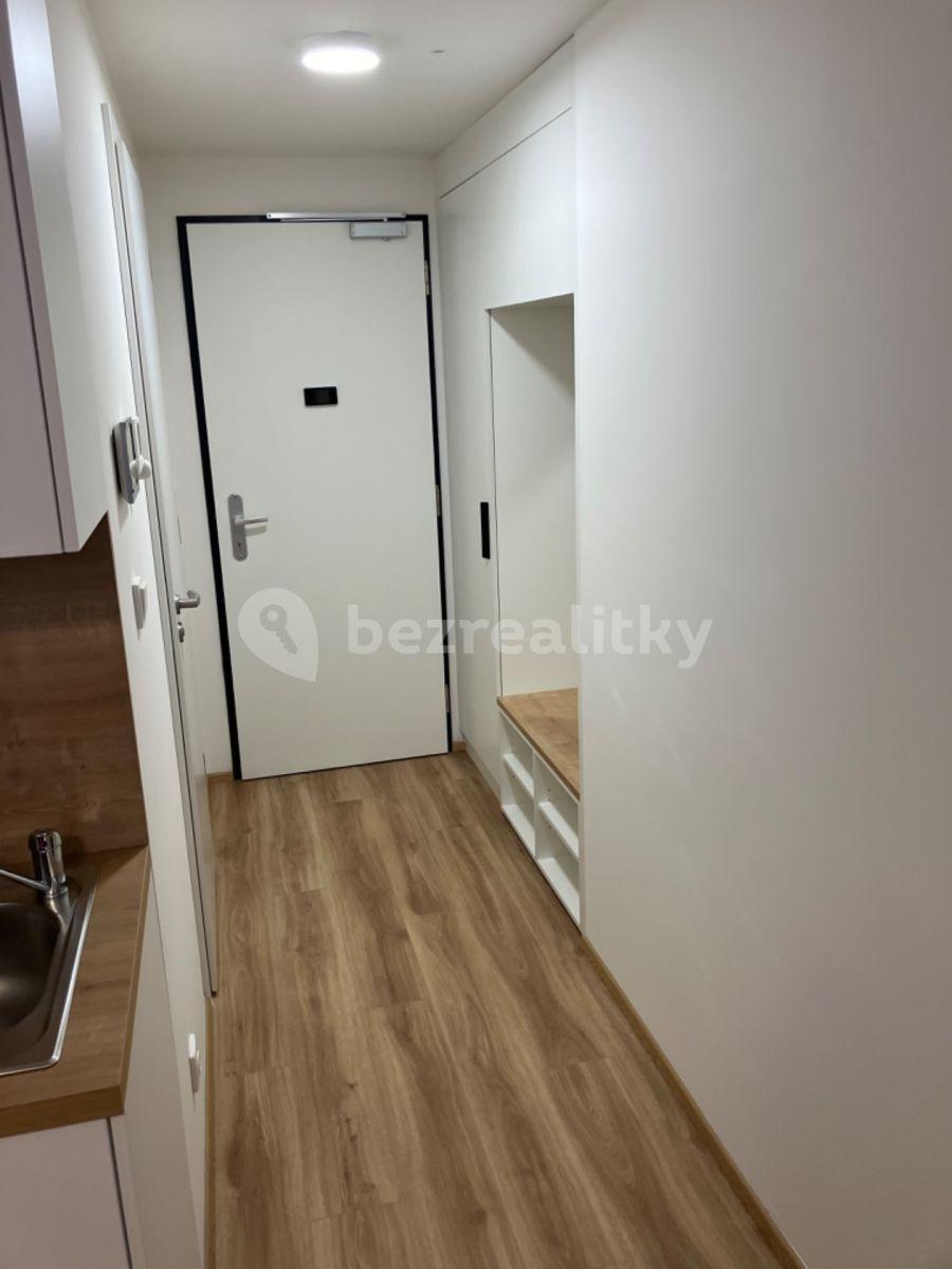 Pronájem bytu 2+kk 30 m², Plzeňská, Praha, Praha