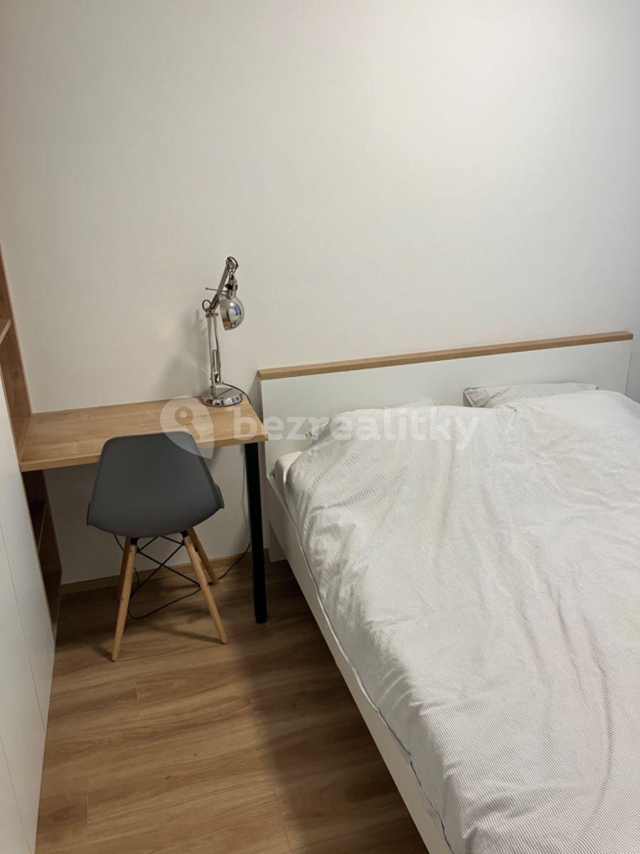 Pronájem bytu 2+kk 30 m², Plzeňská, Praha, Praha