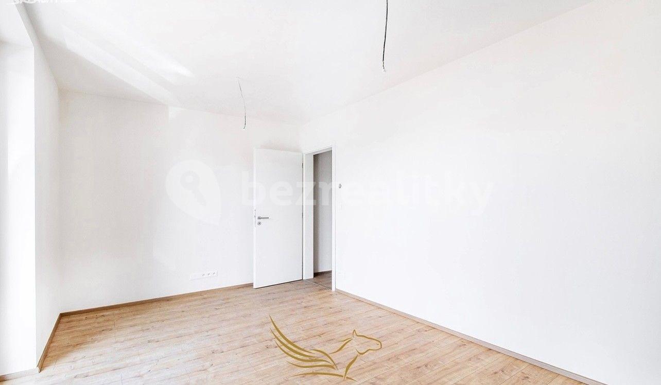 Pronájem bytu 2+kk 42 m², Za Humny, Modřice, Jihomoravský kraj