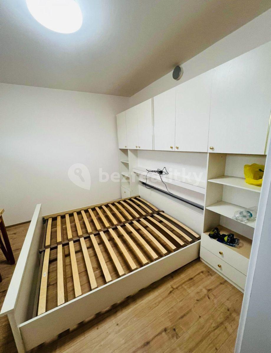 Pronájem bytu 2+kk 42 m², Za Humny, Modřice, Jihomoravský kraj