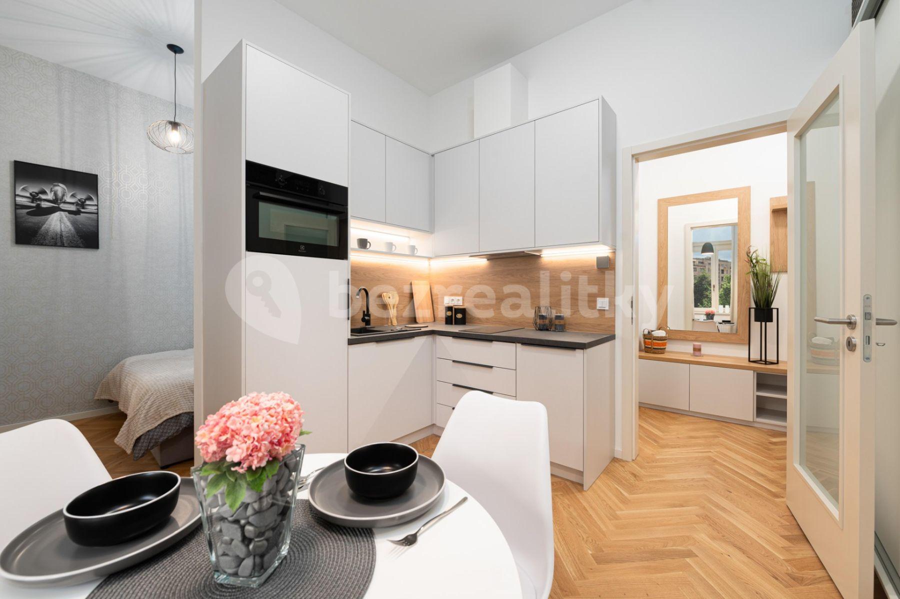 Prodej bytu 1+kk 30 m², Na Výšinách, Praha, Praha