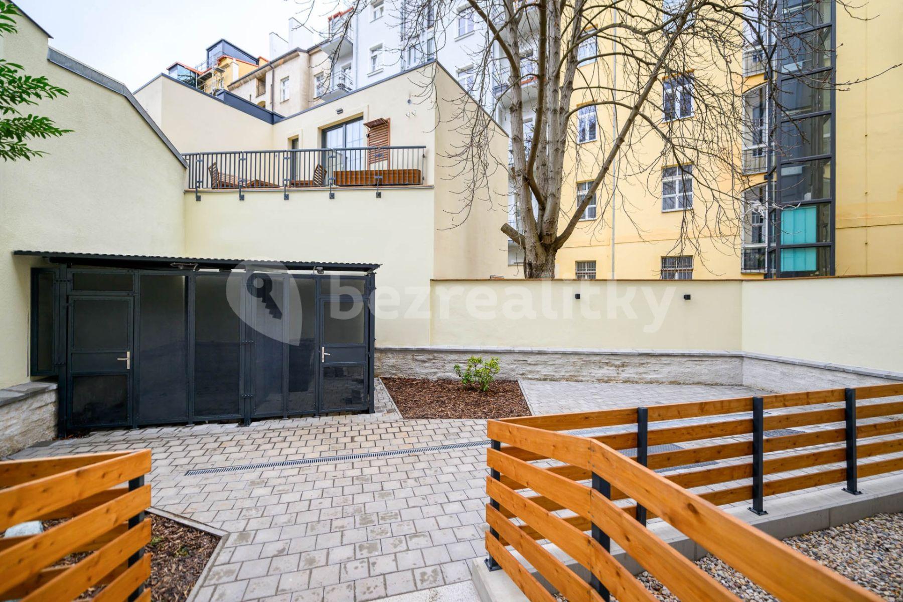 Prodej bytu 1+kk 30 m², Na Výšinách, Praha, Praha