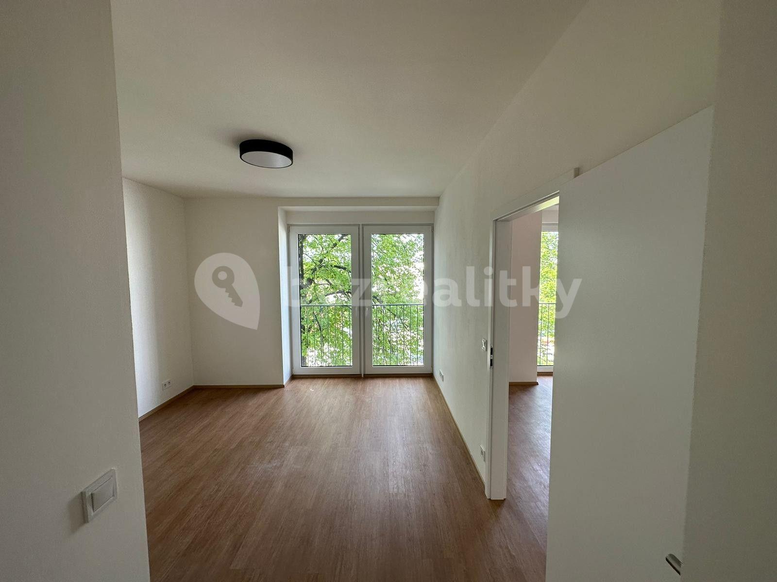 Pronájem bytu 2+kk 40 m², Zengrova, Kolín, Středočeský kraj