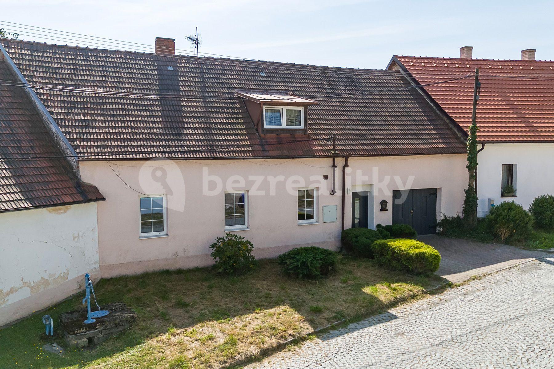 Prodej domu 180 m², pozemek 995 m², Miličín, Miličín, Středočeský kraj