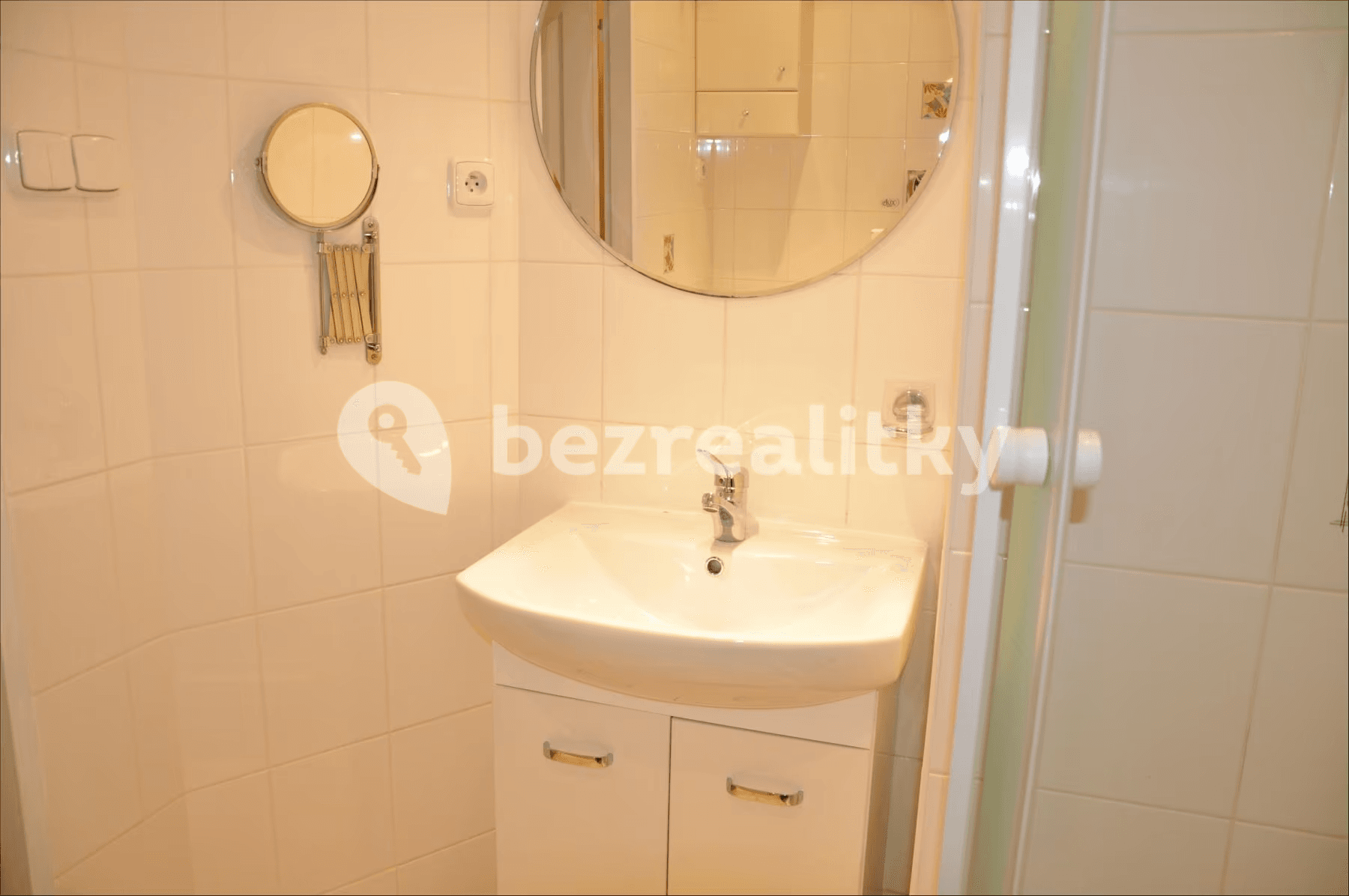 Pronájem bytu 2+kk 42 m², Pujmanové, Praha, Praha