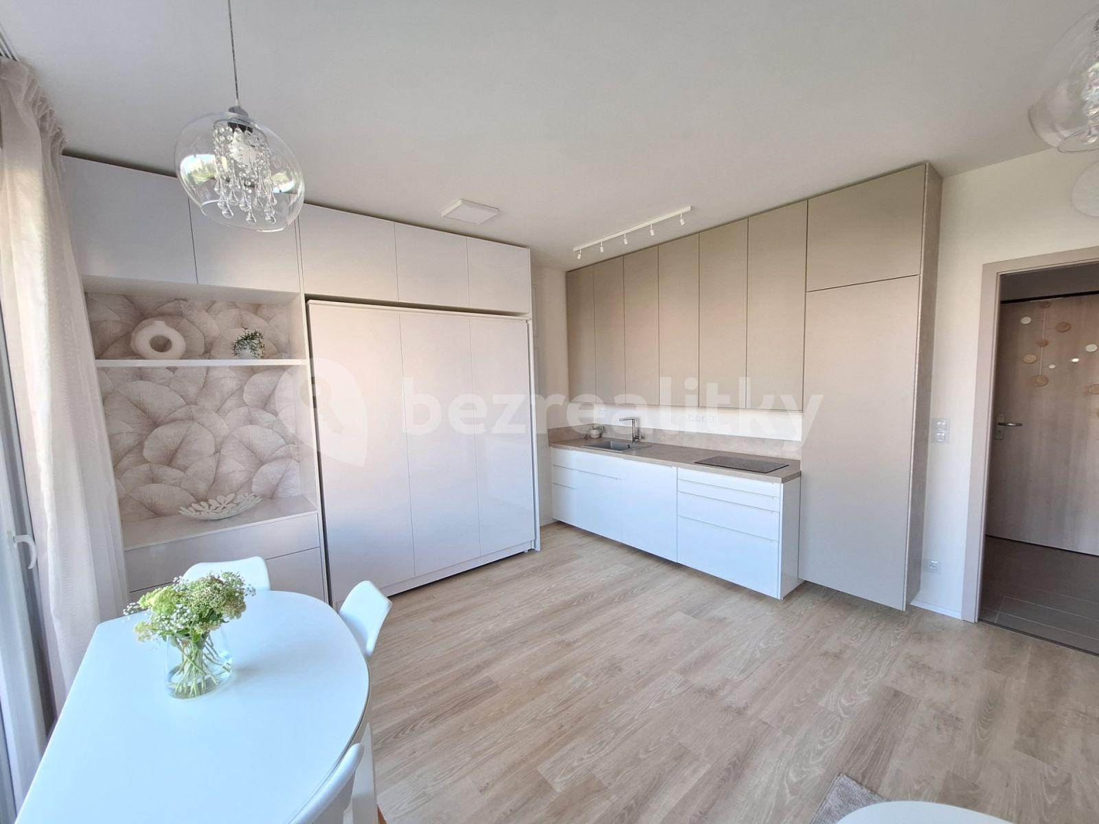 Pronájem bytu 1+kk 36 m², Bolevecká, Praha, Praha