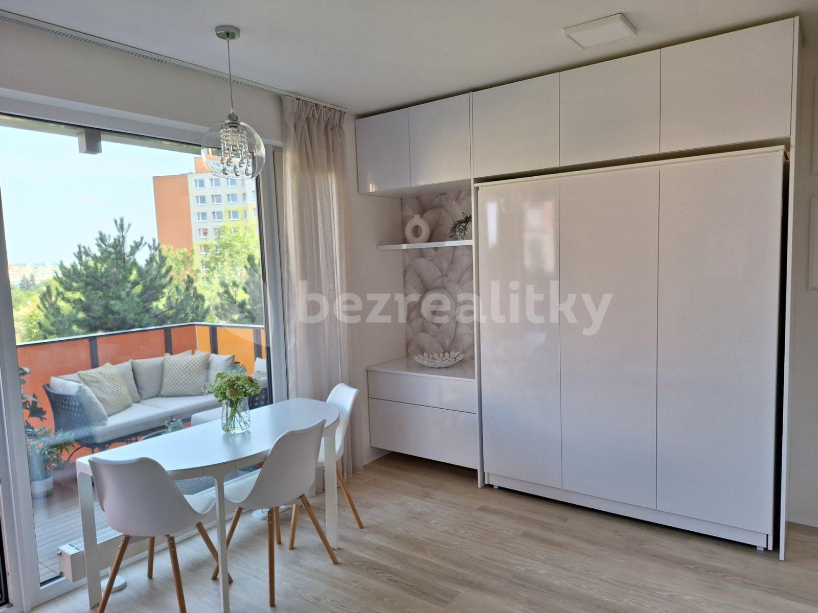 Pronájem bytu 1+kk 36 m², Bolevecká, Praha, Praha