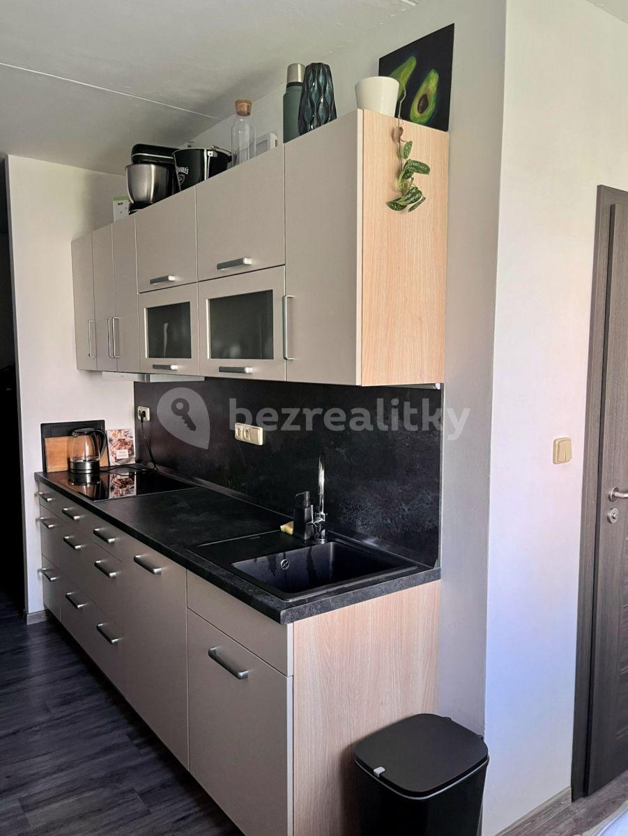 Pronájem bytu 2+1 63 m², Stavbařská, Chomutov, Ústecký kraj