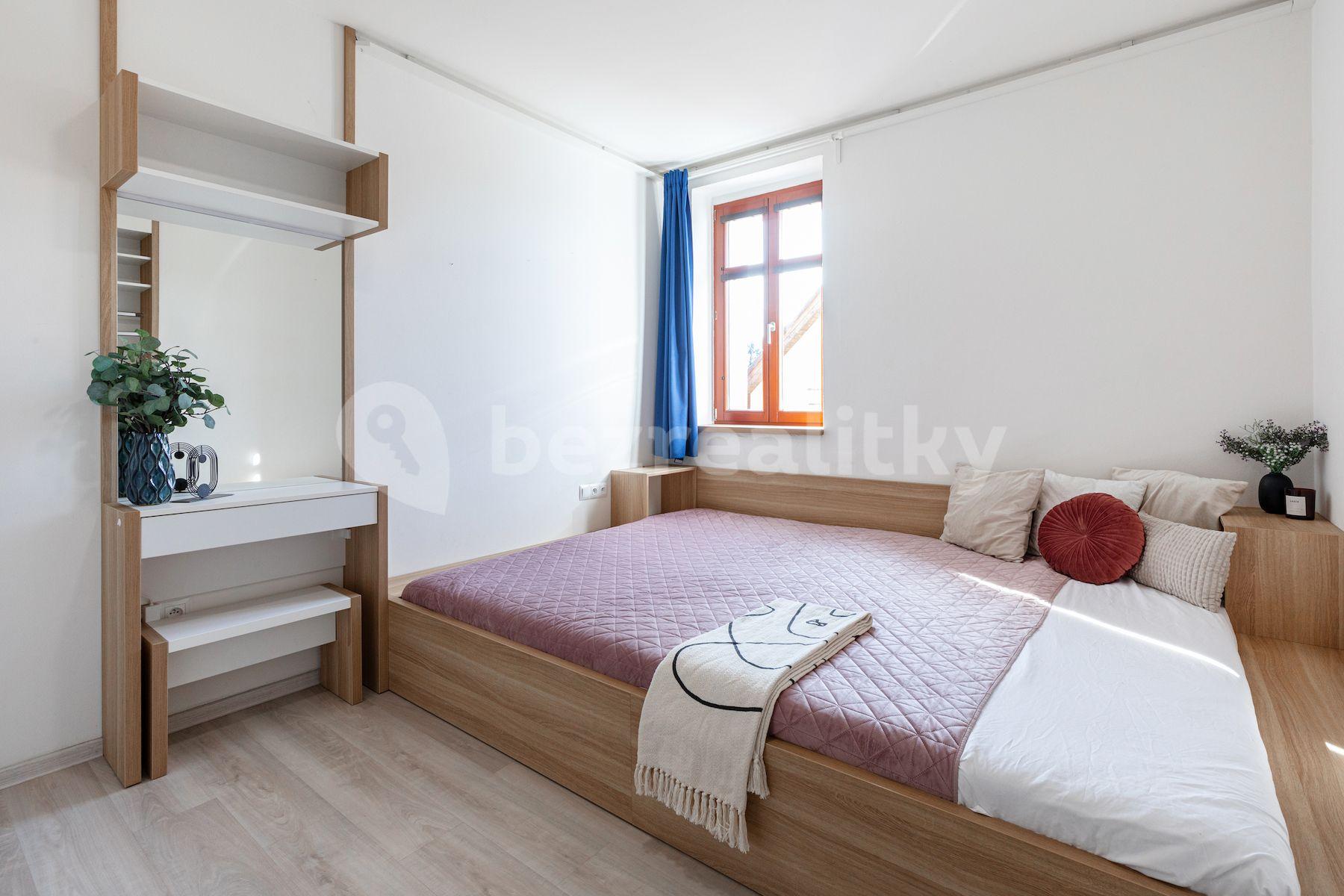 Prodej domu 294 m², pozemek 414 m², Boženy Němcové, Úvaly, Středočeský kraj