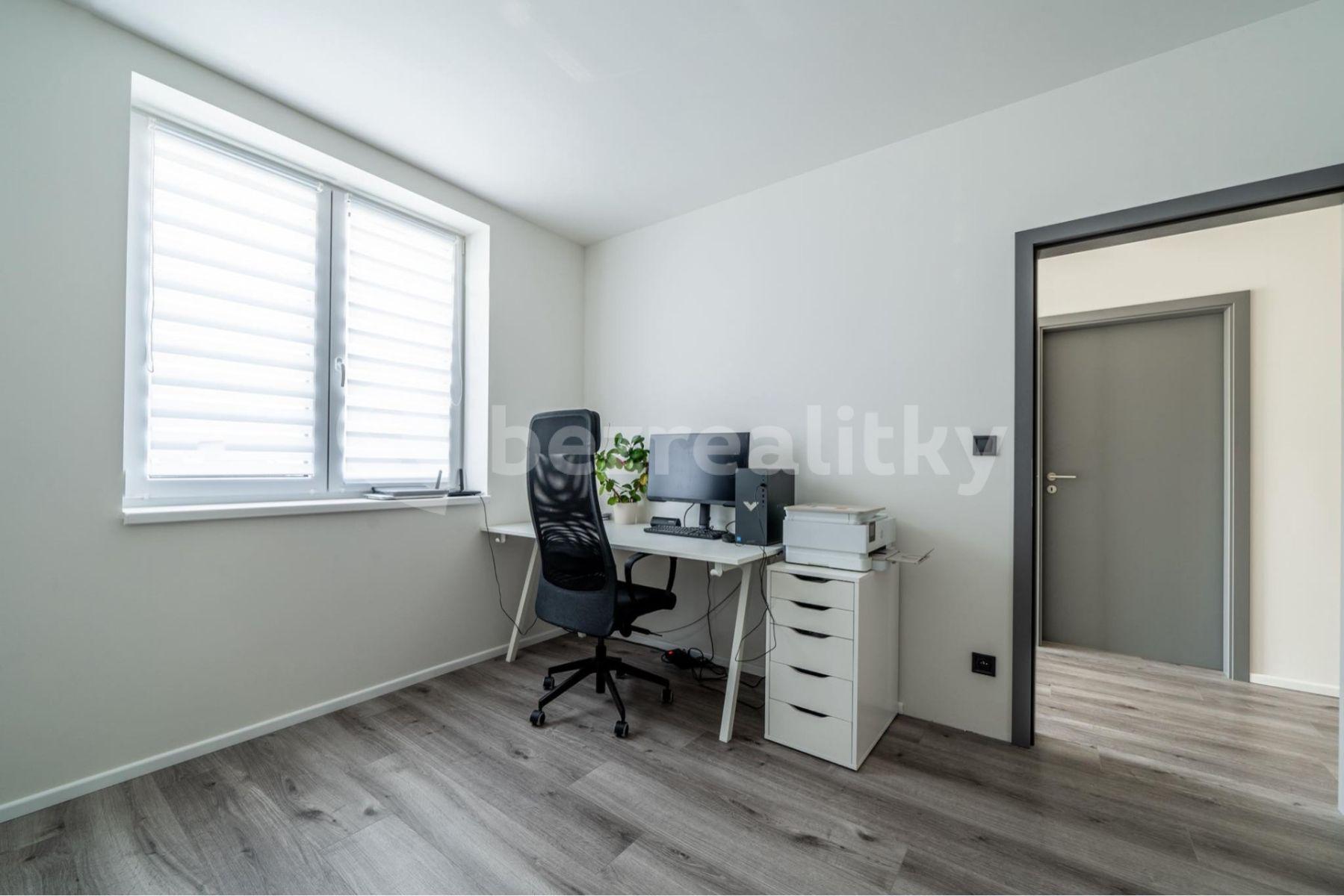 Prodej domu 173 m², pozemek 1.277 m², Chyňava, Středočeský kraj