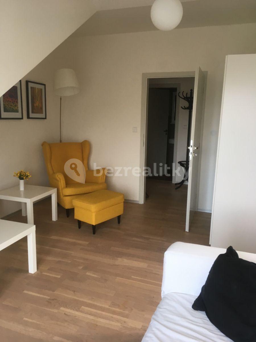 Prodej bytu 1+kk 58 m², Velvarská, Praha, Praha