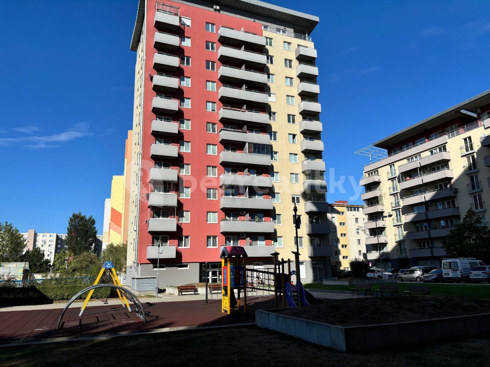 Prodej bytu 3+1 69 m², Nejedlého, Dúbravka, Bratislavský kraj