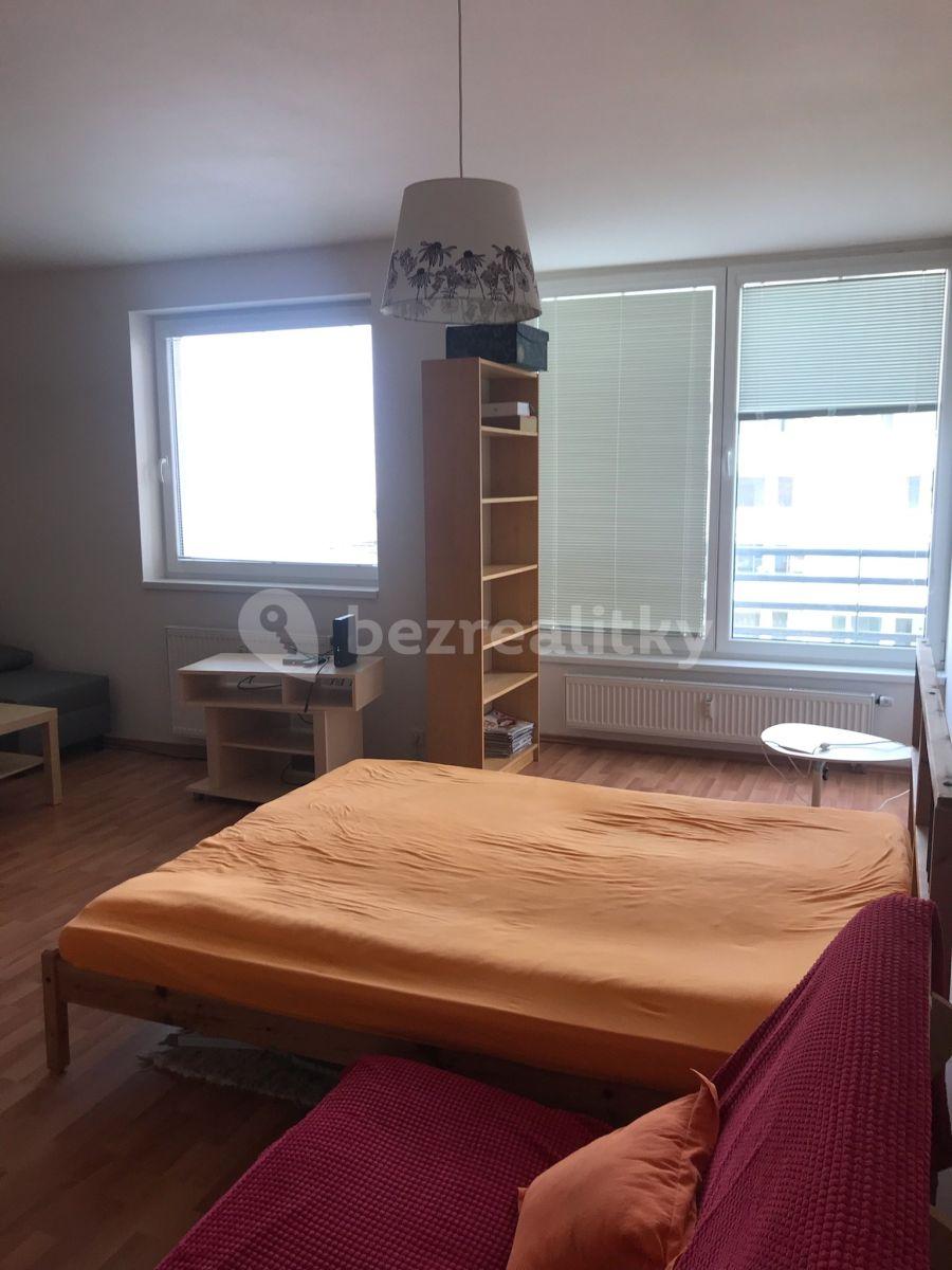 Pronájem bytu 1+kk 38 m², Mikulova, Praha, Praha