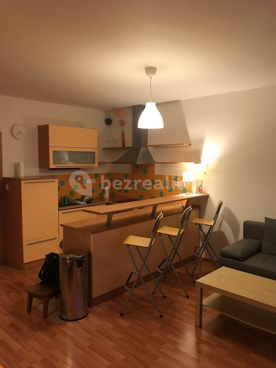 Pronájem bytu 1+kk 38 m², Mikulova, Praha, Praha