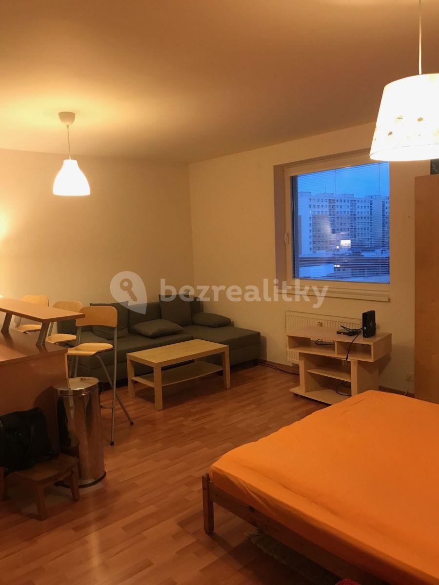 Pronájem bytu 1+kk 38 m², Mikulova, Praha, Praha